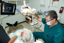 Dr. RICARDO MONTES DE OCA DENTIST